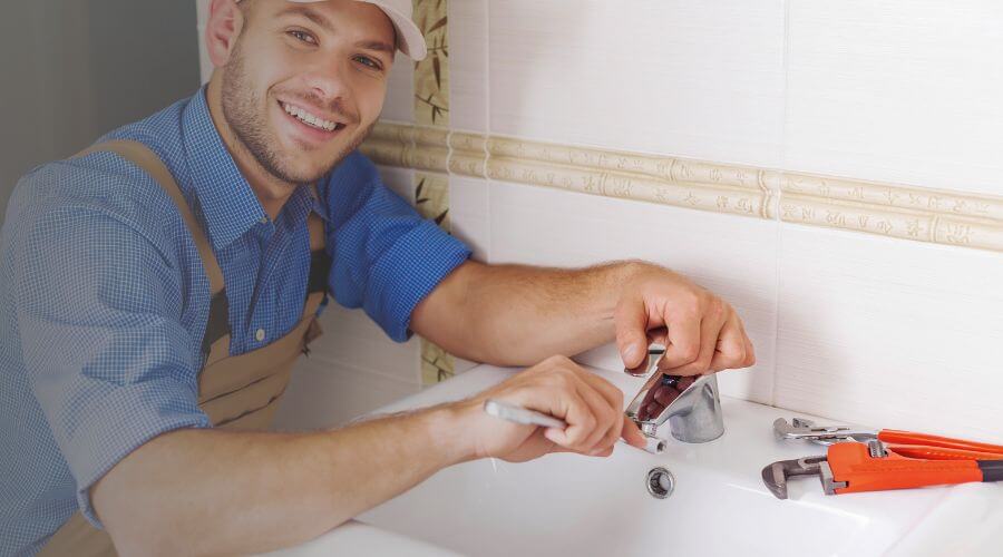 Local expert plumbing services in Neshanic Station, NJ